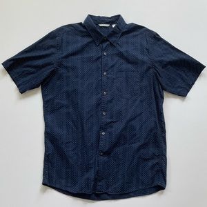 Uniqlo Men’s Button Down